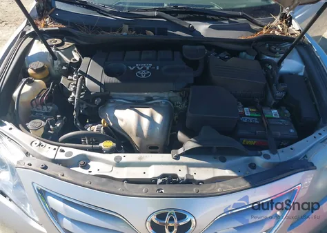 2010 Toyota Camry Le z USA, uszkodzony, nr VIN 4T1BF3EK3AU545375